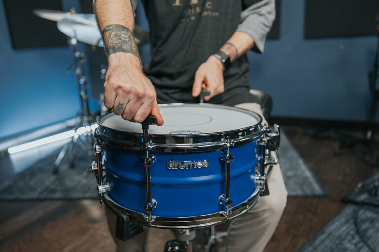 How To Tune A Snare Drum Gear